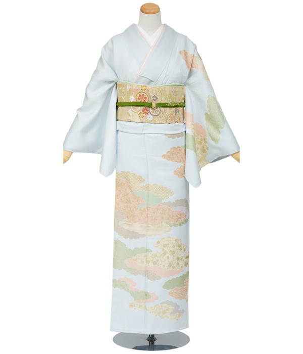 訪問着・薄ブルー色 雲取り