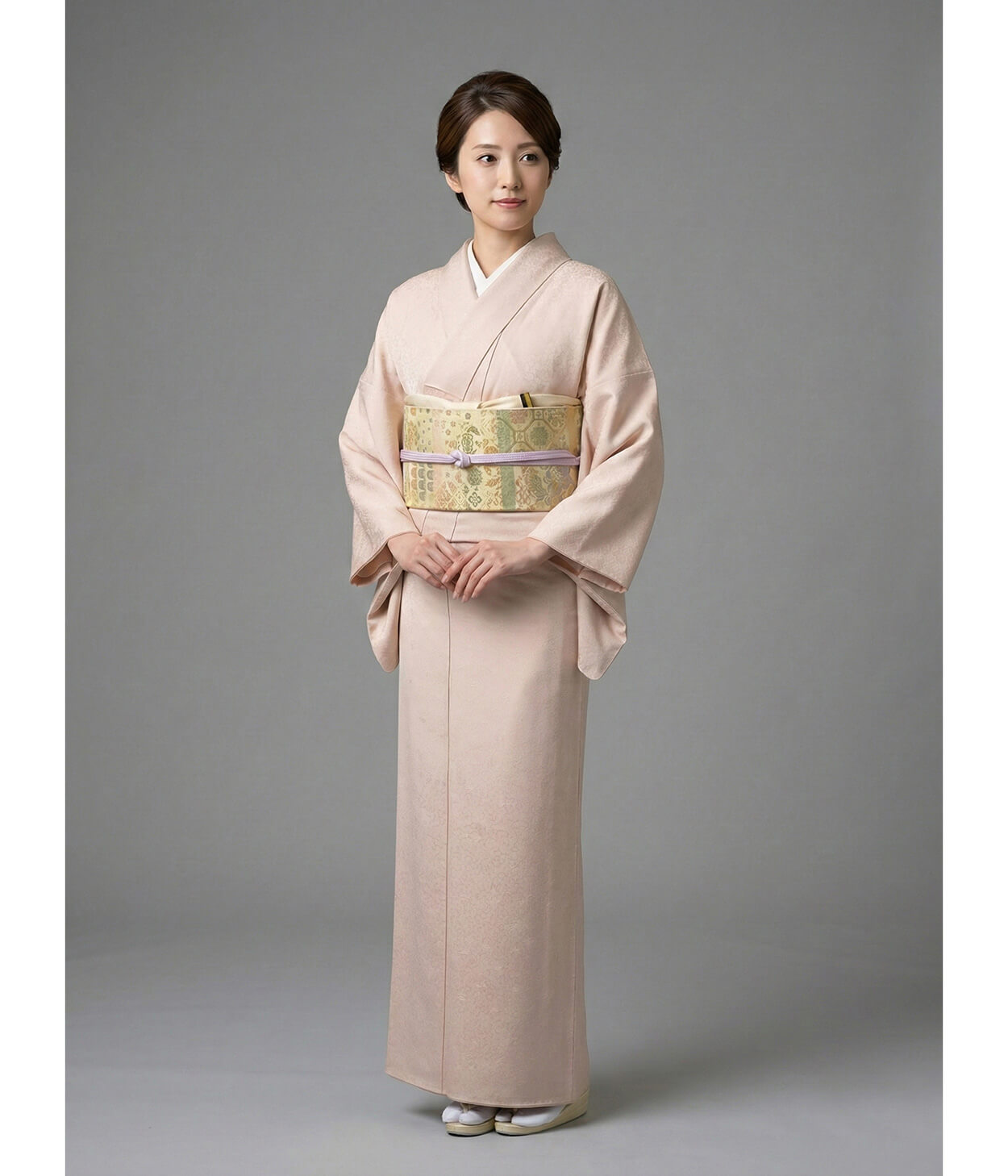 色無地・薄い紺色 一つ紋入り